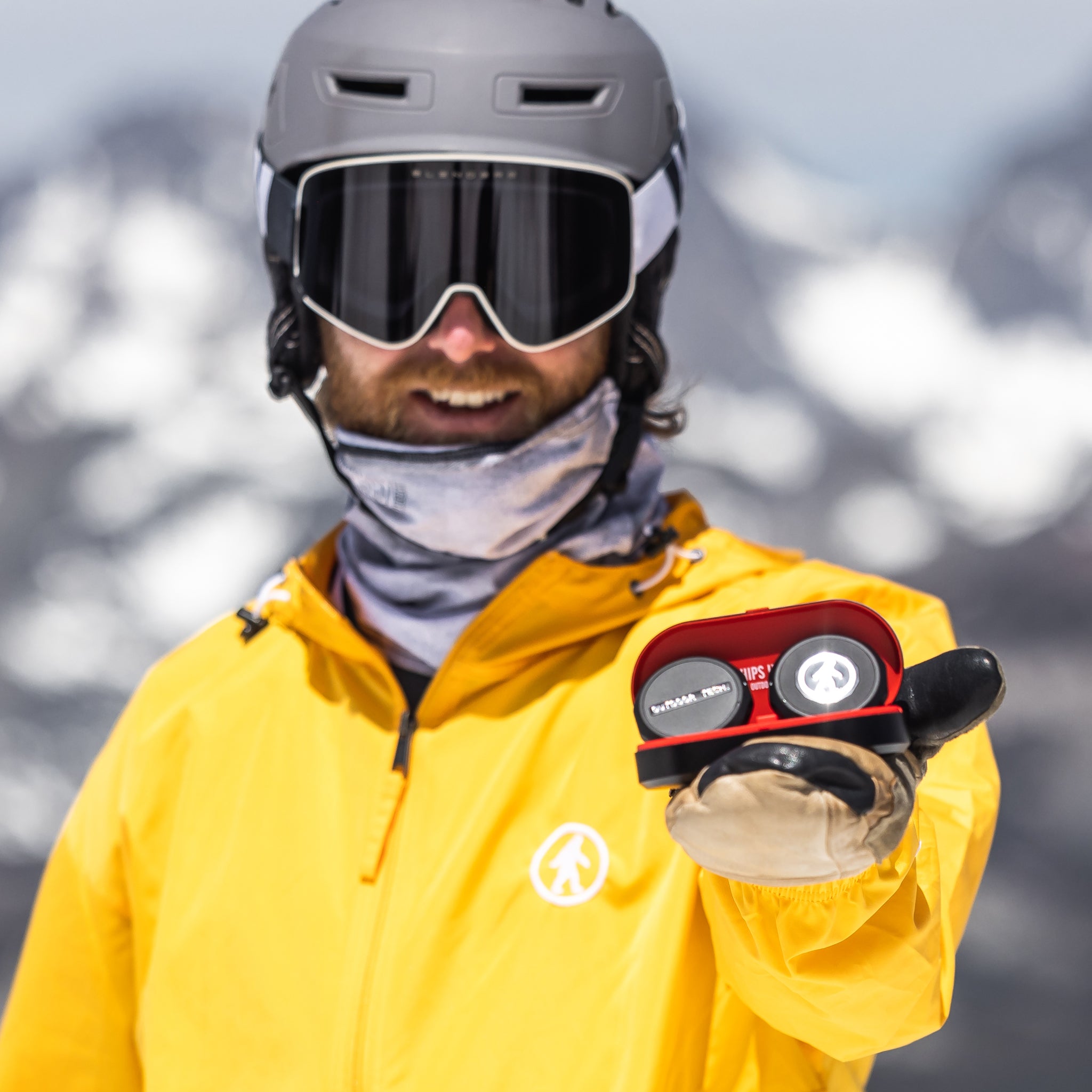 chips motorcycle helmet set Outdoor Tech Chips Ultra 2.0